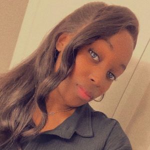 Meet your Posher, Louise